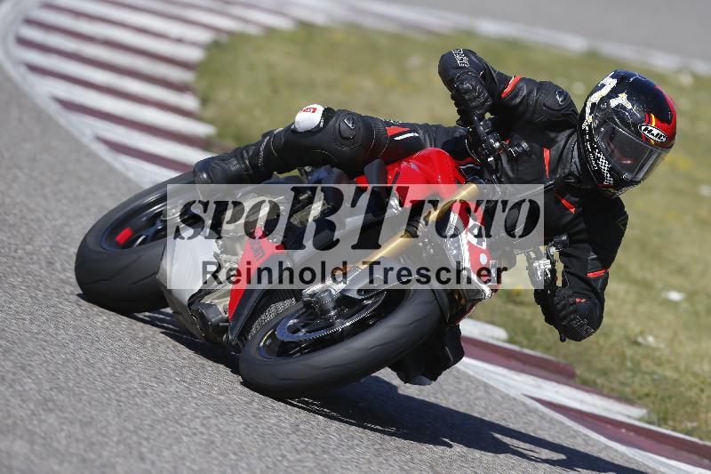 /06 08.04.2026 Cornu Master School ADR/Gruppe blau/40